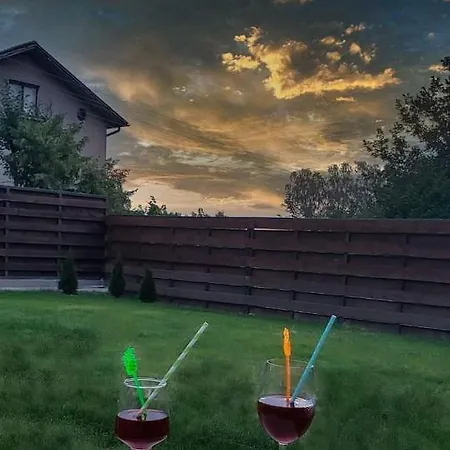 “приятели“ *