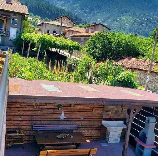 “приятели“ Villa Ovchartsi (Kyustendil)