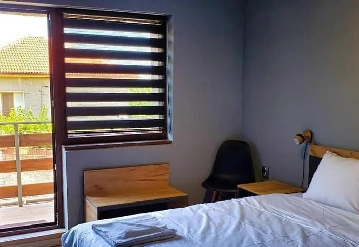 “приятели“ *